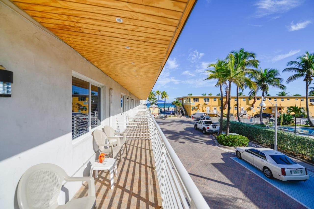 Cozy 1 Bedroom With Pool Steps From The Beach #41 Hollywood Exteriör bild